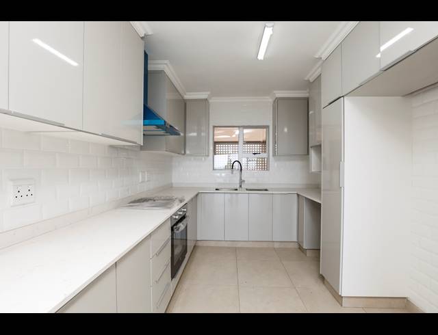 3 BEDROOM APARTMENT FOR SALE IN MORNINGSIDE